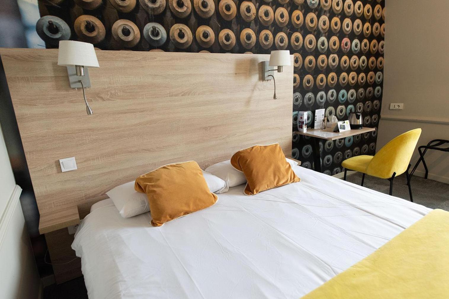 Logis - Hostellerie & Restaurant Du Marche Le Cateau-Cambresis Dış mekan fotoğraf