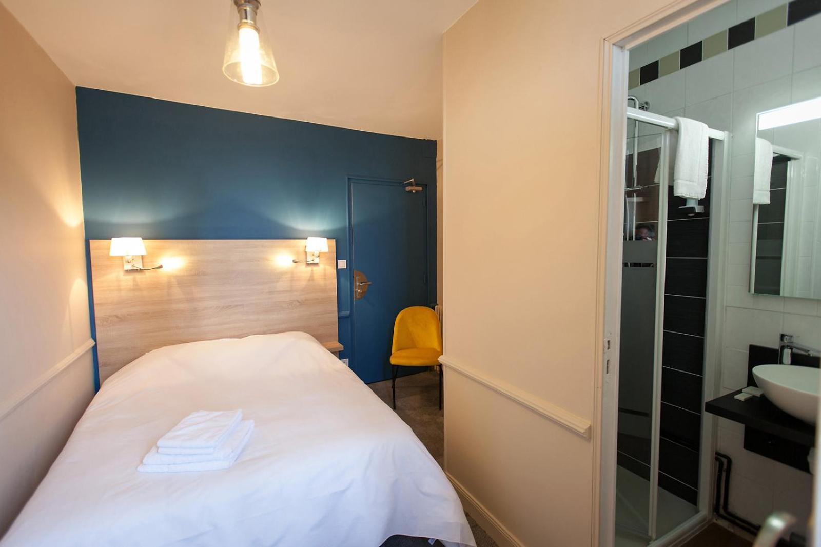 Logis - Hostellerie & Restaurant Du Marche Le Cateau-Cambresis Dış mekan fotoğraf